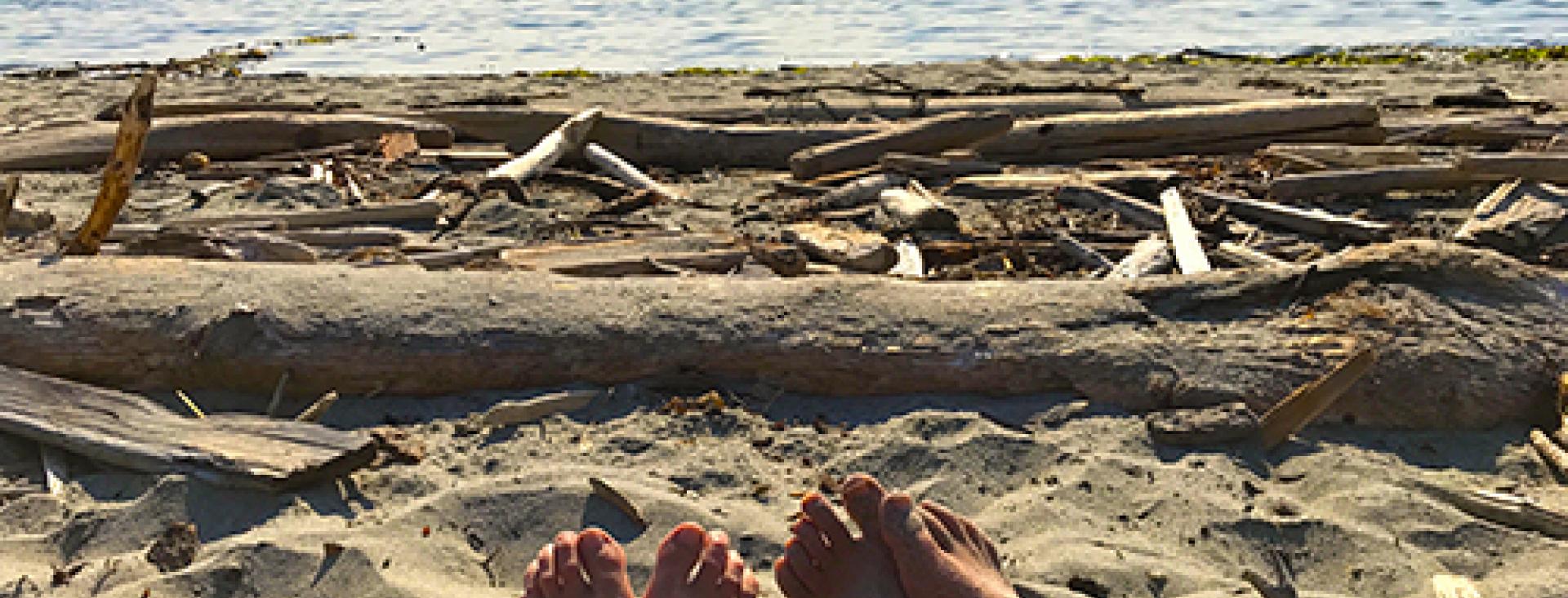 Baby Moon feet