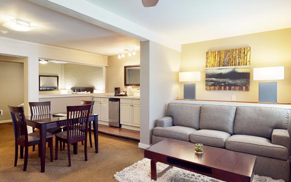 Bird Rock Hotel - Salt Spring Suite