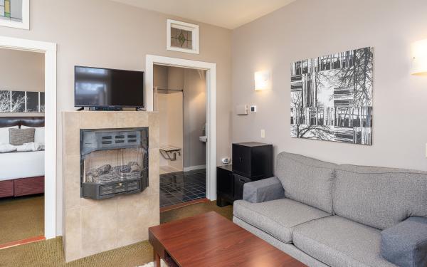 Bird Rock Hotel - San Juan Island Washington - Marrowstone fireplace