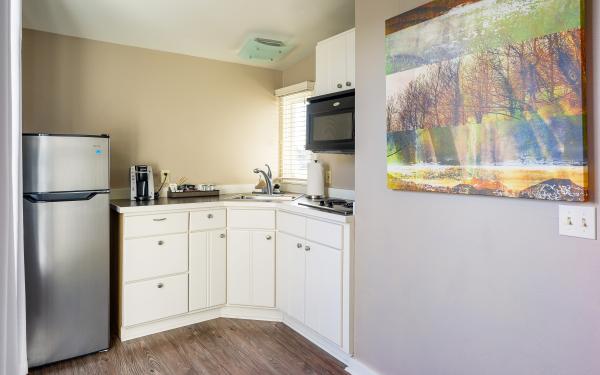 Bird Rock Hotel - San Juan Island Washington - San Juan Kitchen