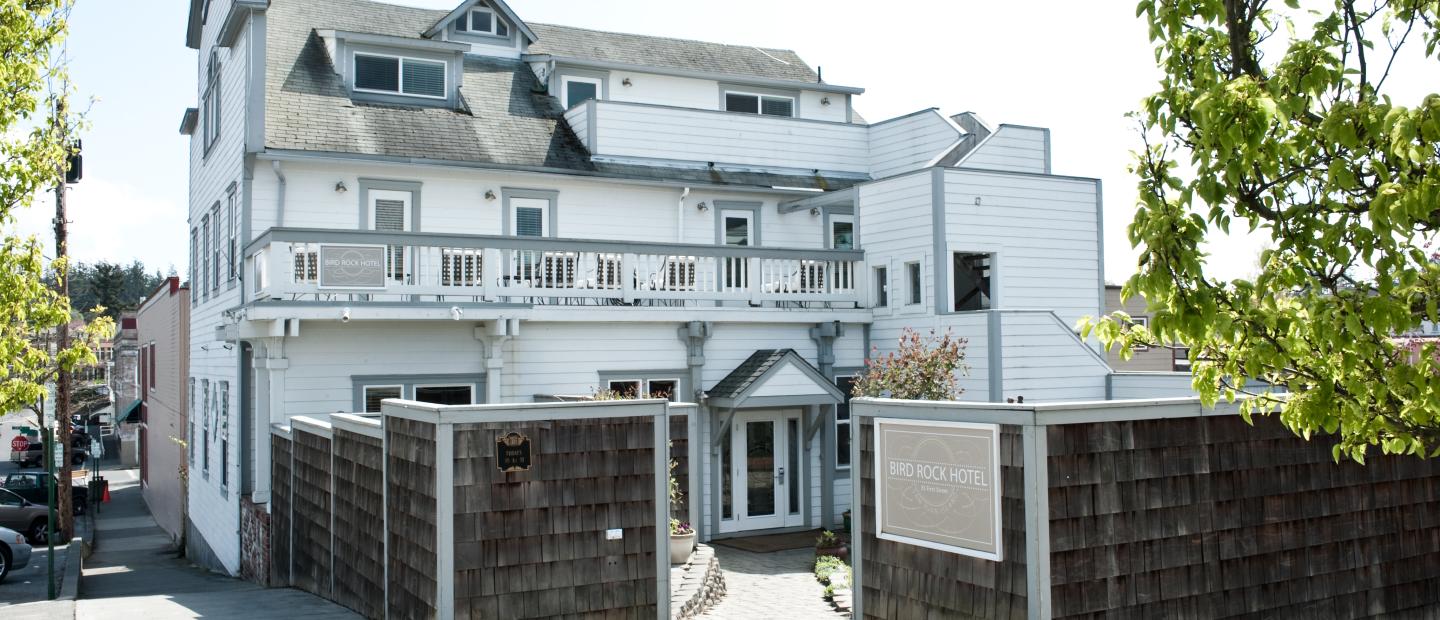 Bird Rock Hotel - Exterior